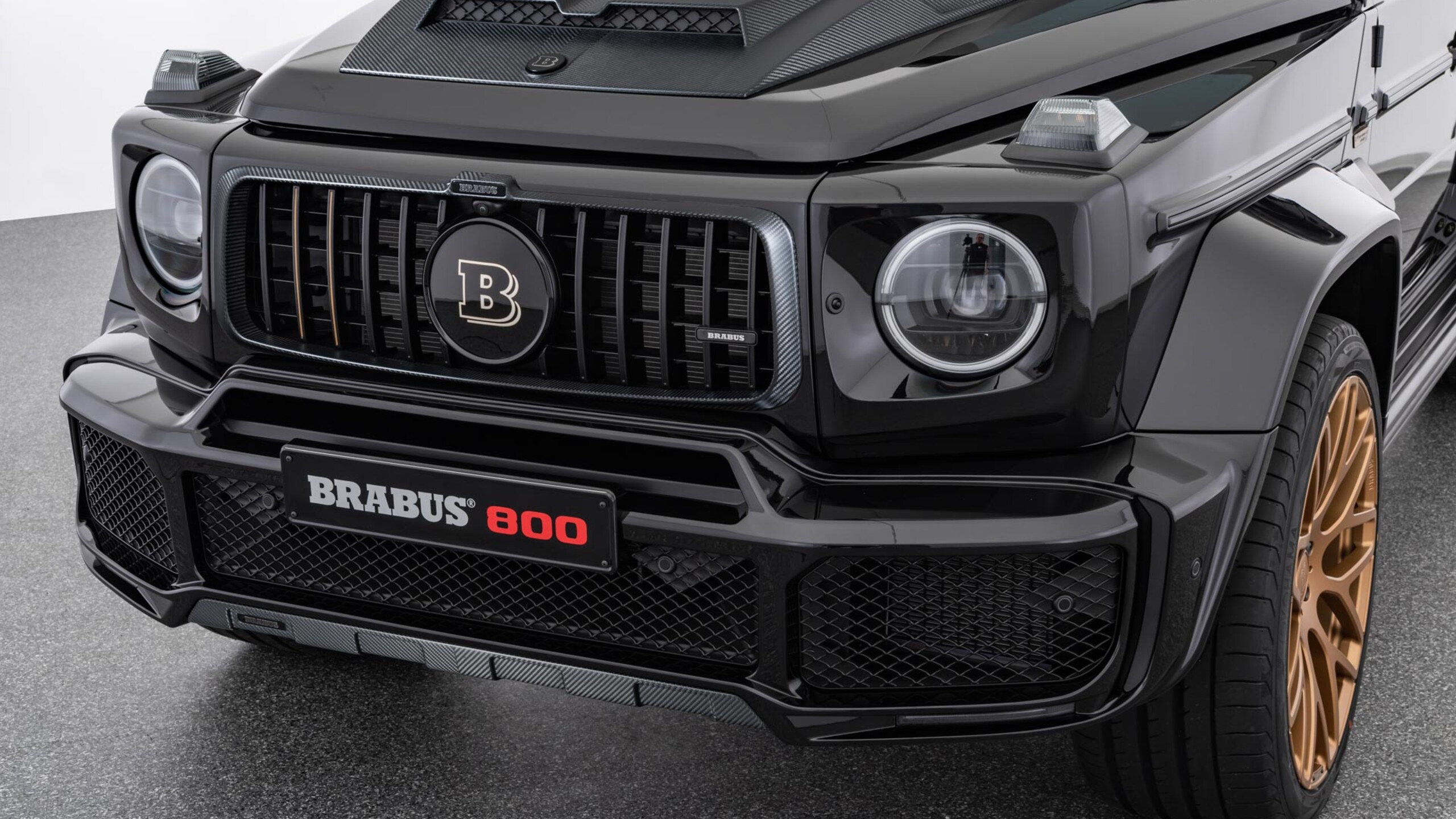 BRABUS 800 Black & Gold Edition - Mercedes-AMG G 63 - Cars for 